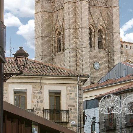 Apartamentos Turisticos Avila La Catedral 外观 照片