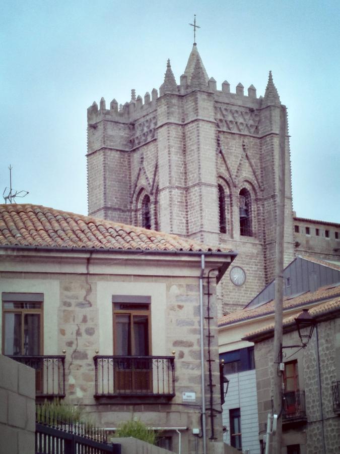 Apartamentos Turisticos Avila La Catedral 外观 照片